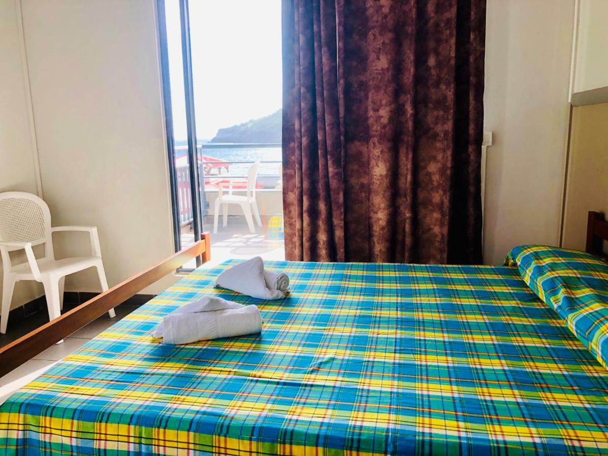 Hotel Ucpa Les Saintes Marigot エクステリア 写真
